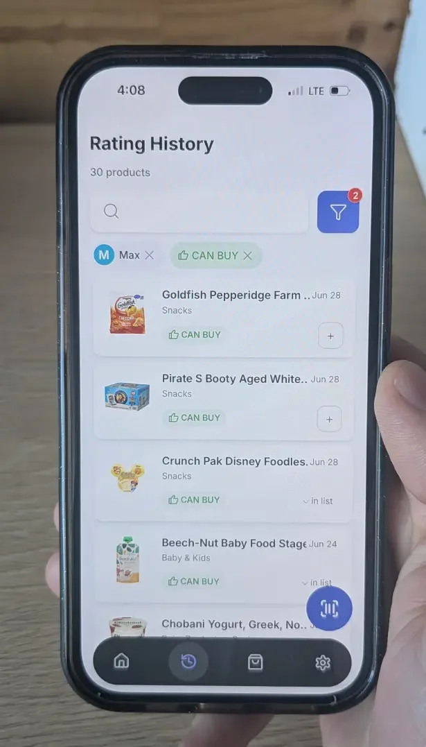 Favory app showing Max's school snack Rating History — Goldfish, Pirate's Booty and Crunch Pak all rated CAN BUY